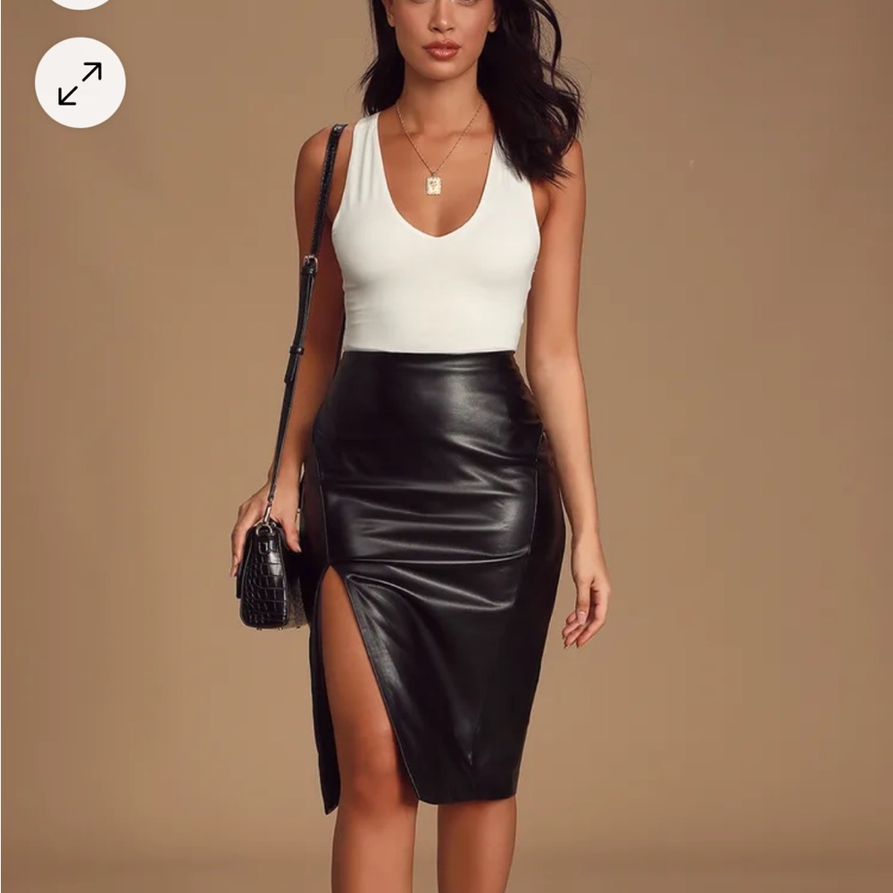 Lulu’s Black Vegan Leather Pencil Skirt Small